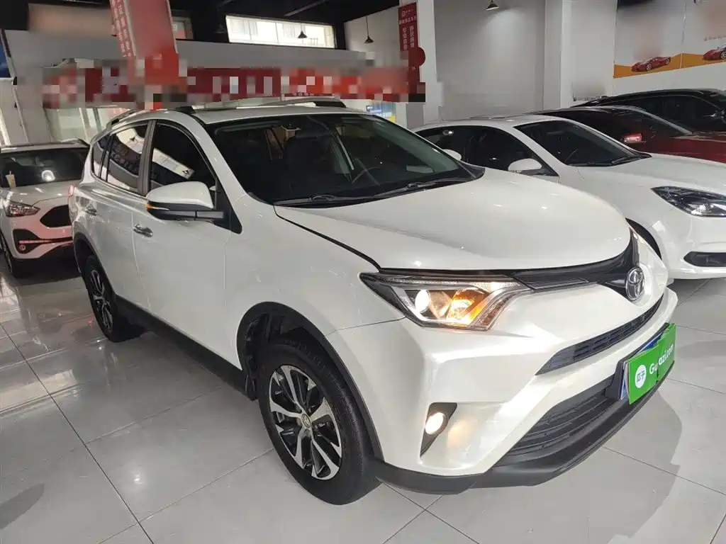 Toyota RAV4 Rongfang 2016 2.0L CVT 2WD Comfort (China V) фото 4