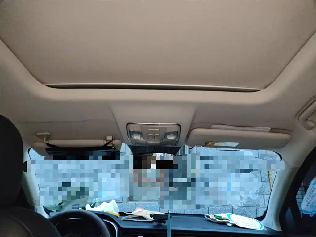 Sinotruk VGV VGV U70 2021 2020 Model 1.5T Auto Smart Elite 7-Seater