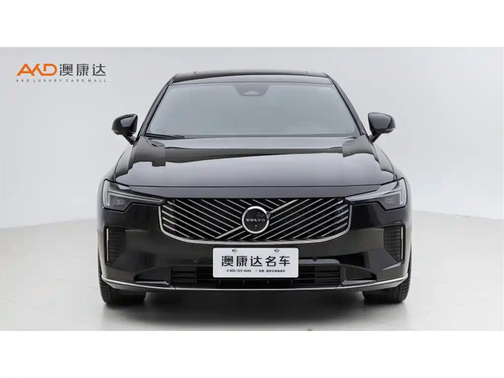 2025 Volvo S90