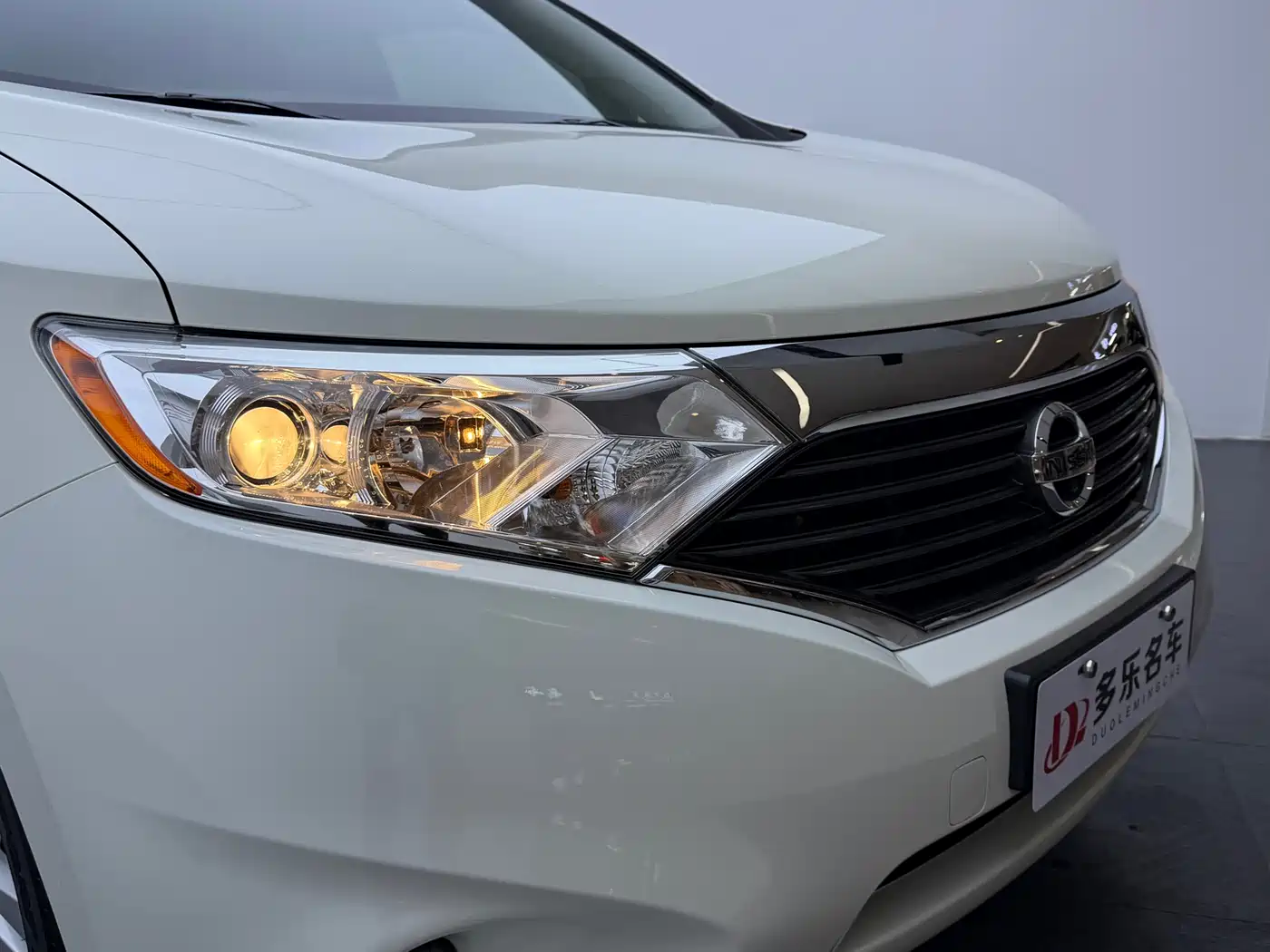 Nissan Quest 2015 3.5L SL фото 33