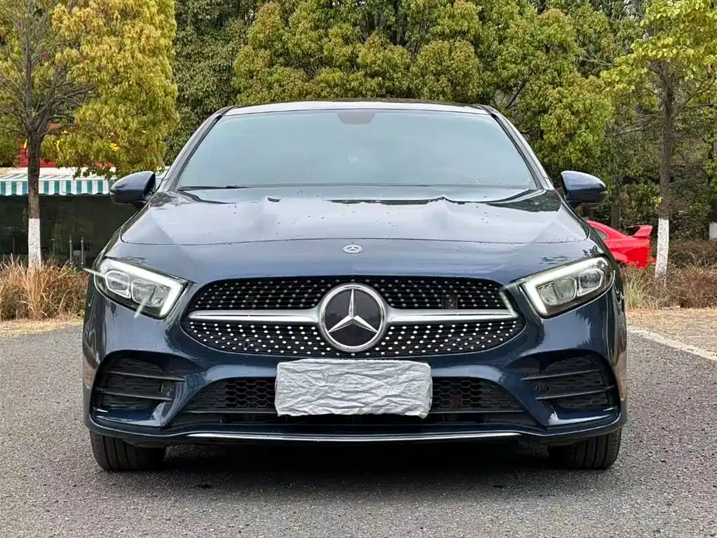 Mercedes-Benz A-Class 2020 A 200 L Sport Sedan фото 2