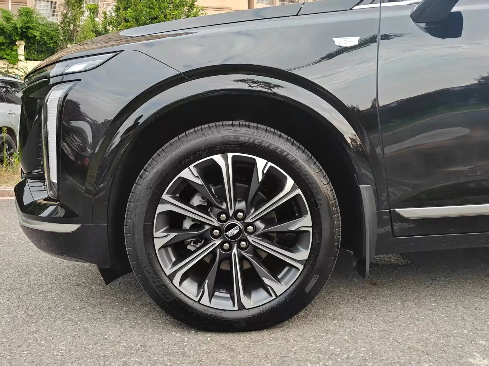 Фото 11 - Cadillac XT5
