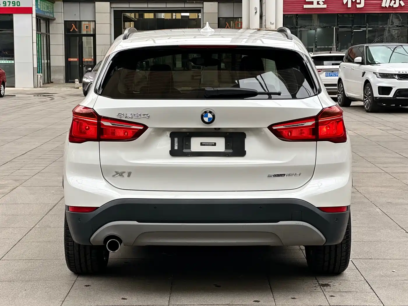 BMW X1 2018 sDrive18Li Fashion Model фото 8