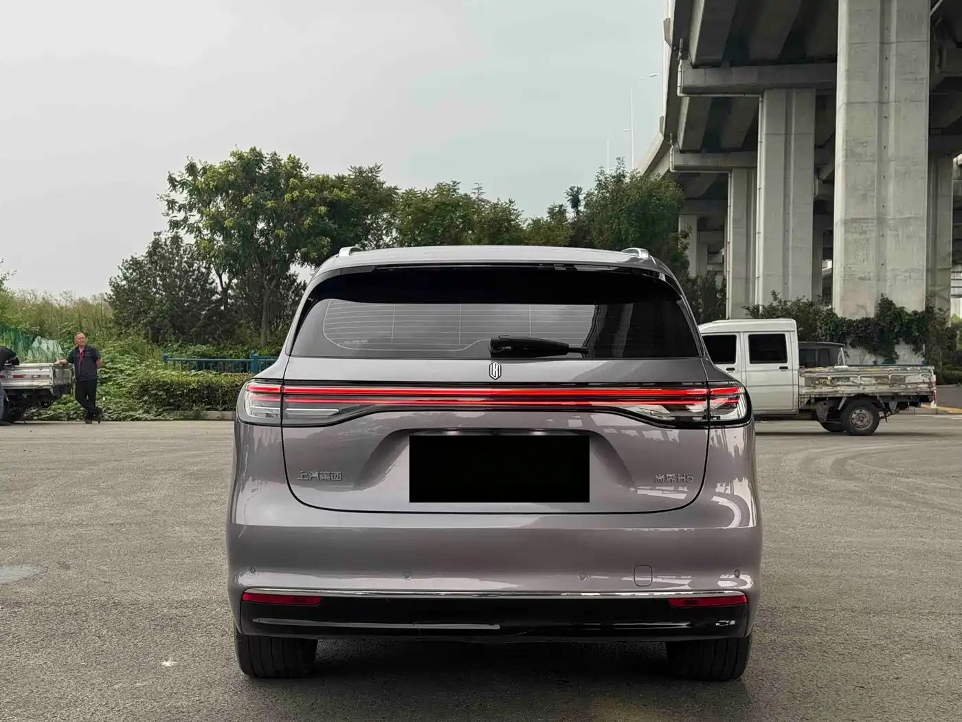 Фото 4 - Shangjie SUV