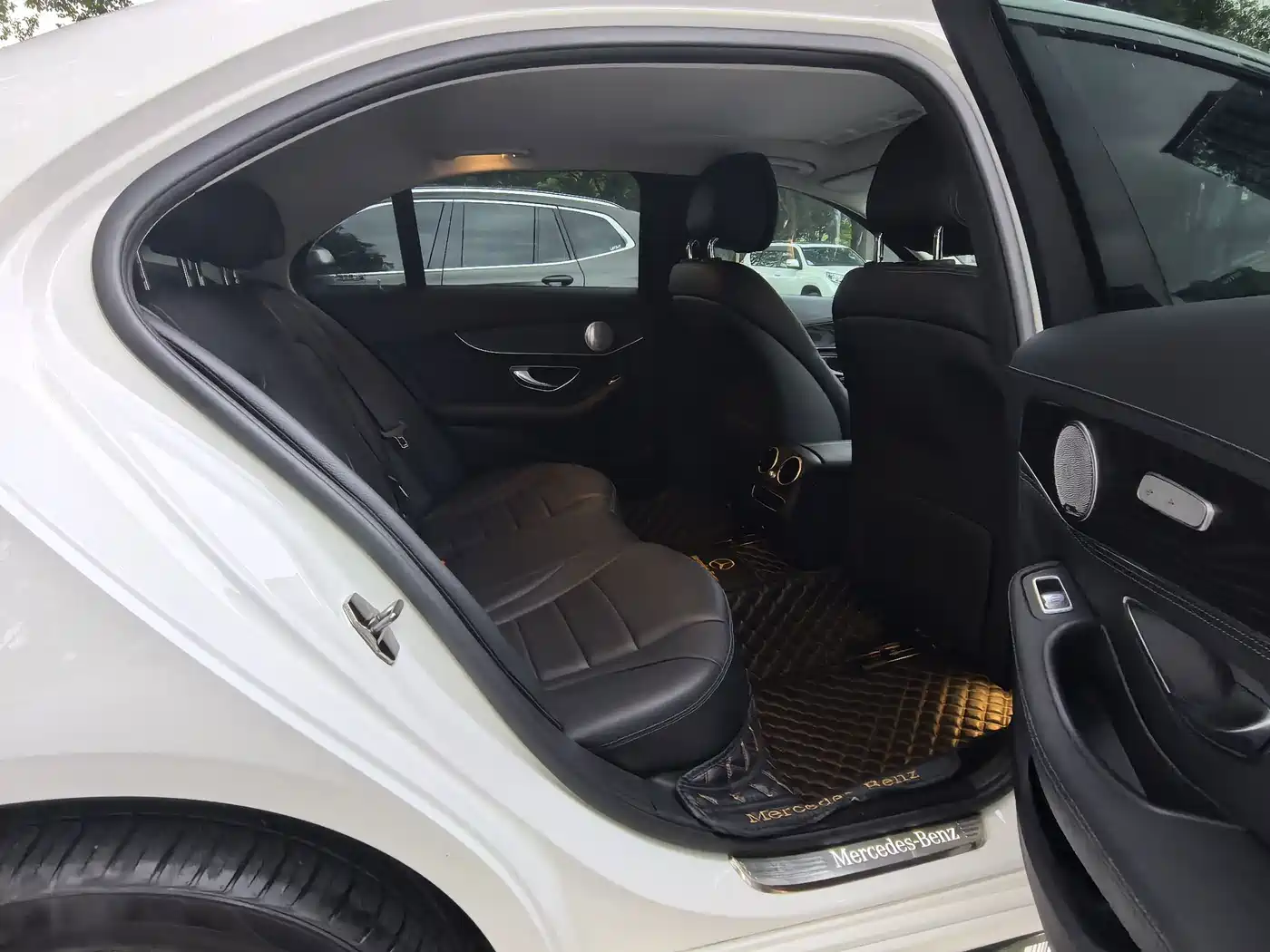 Mercedes-Benz C-Class, миниатюра 12