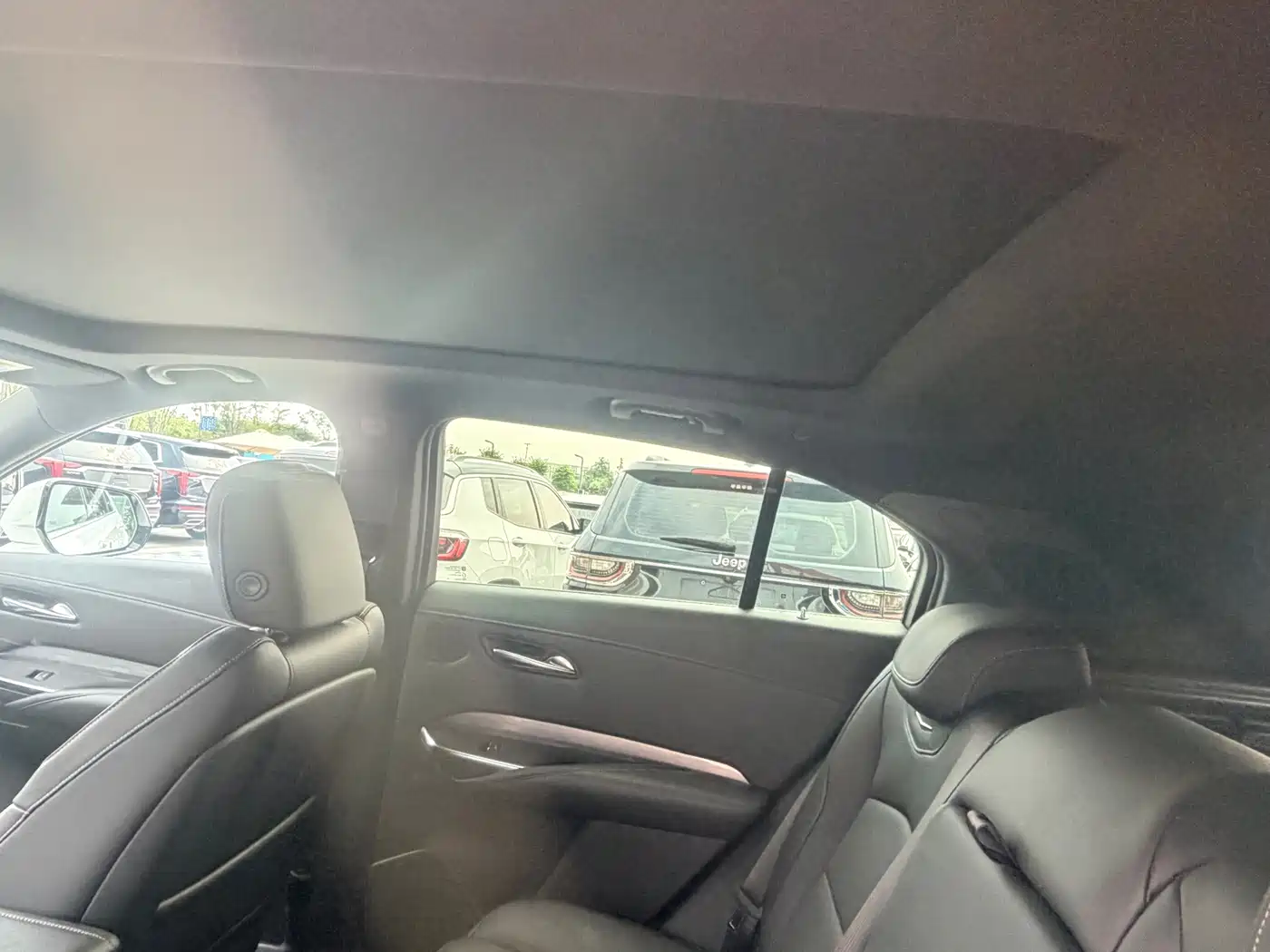 Cadillac XT4 2025 2024 28T 2WD Premium