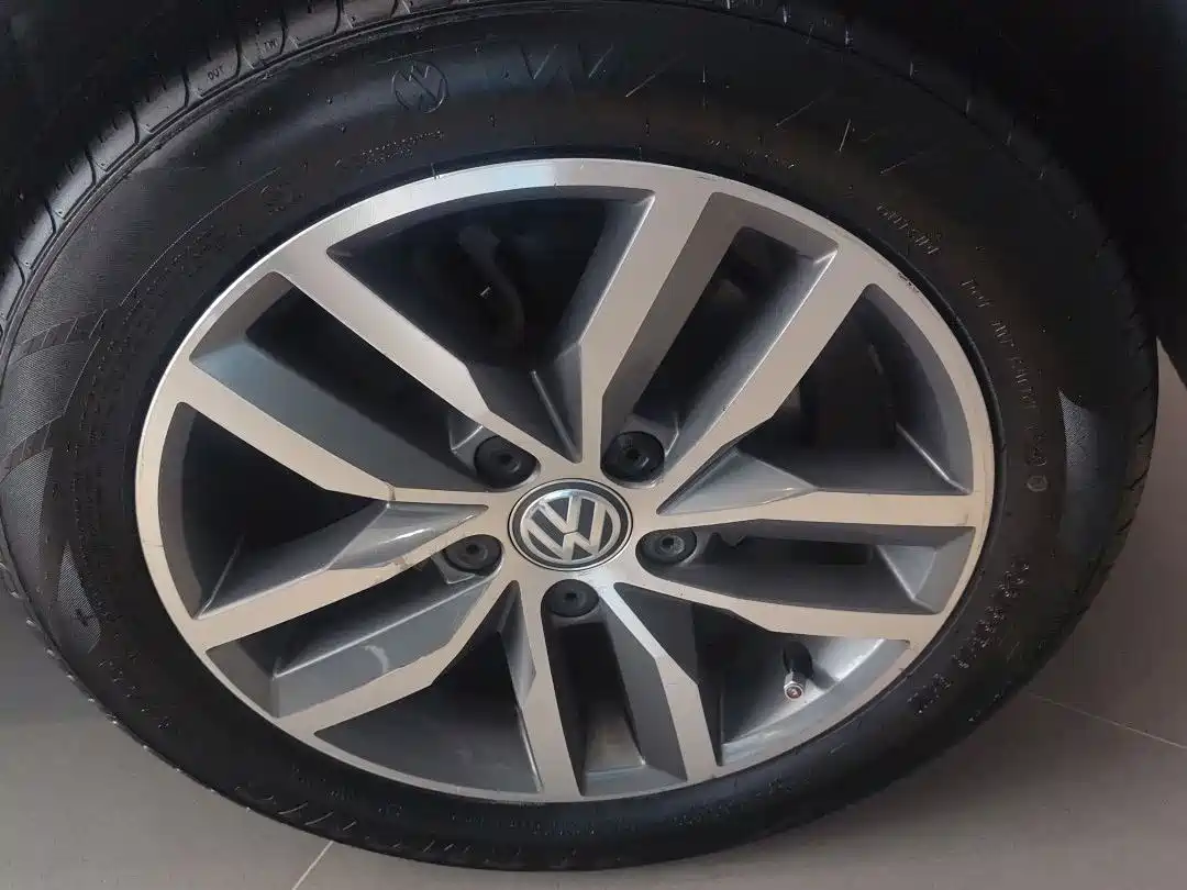 Volkswagen Golf 2016 230TSI Automatic Luxury фото 8