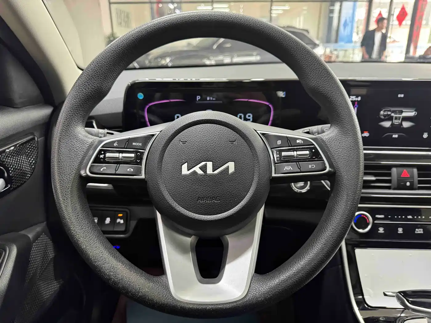 Kia Seltos 2023 1.5L CVT Luxury Edition фото 15