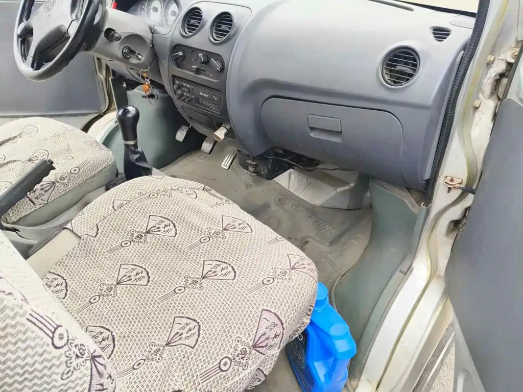 FAW Jiabao V52 2011 2011 Model 1.0L Utility LJ465QE1