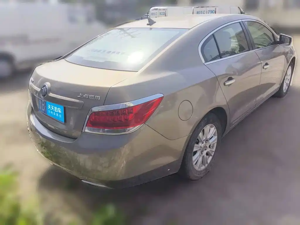 Buick LaCrosse 2010 2009 Model 2.4L Elegance Edition