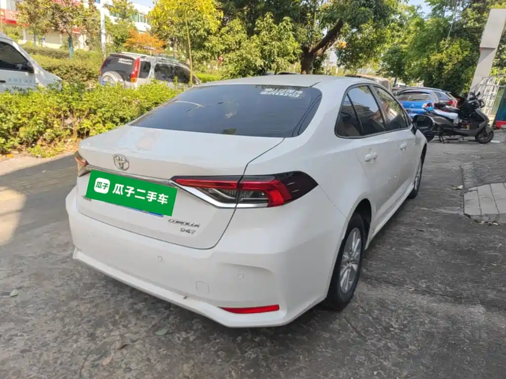 Photo 7 - Toyota Corolla
