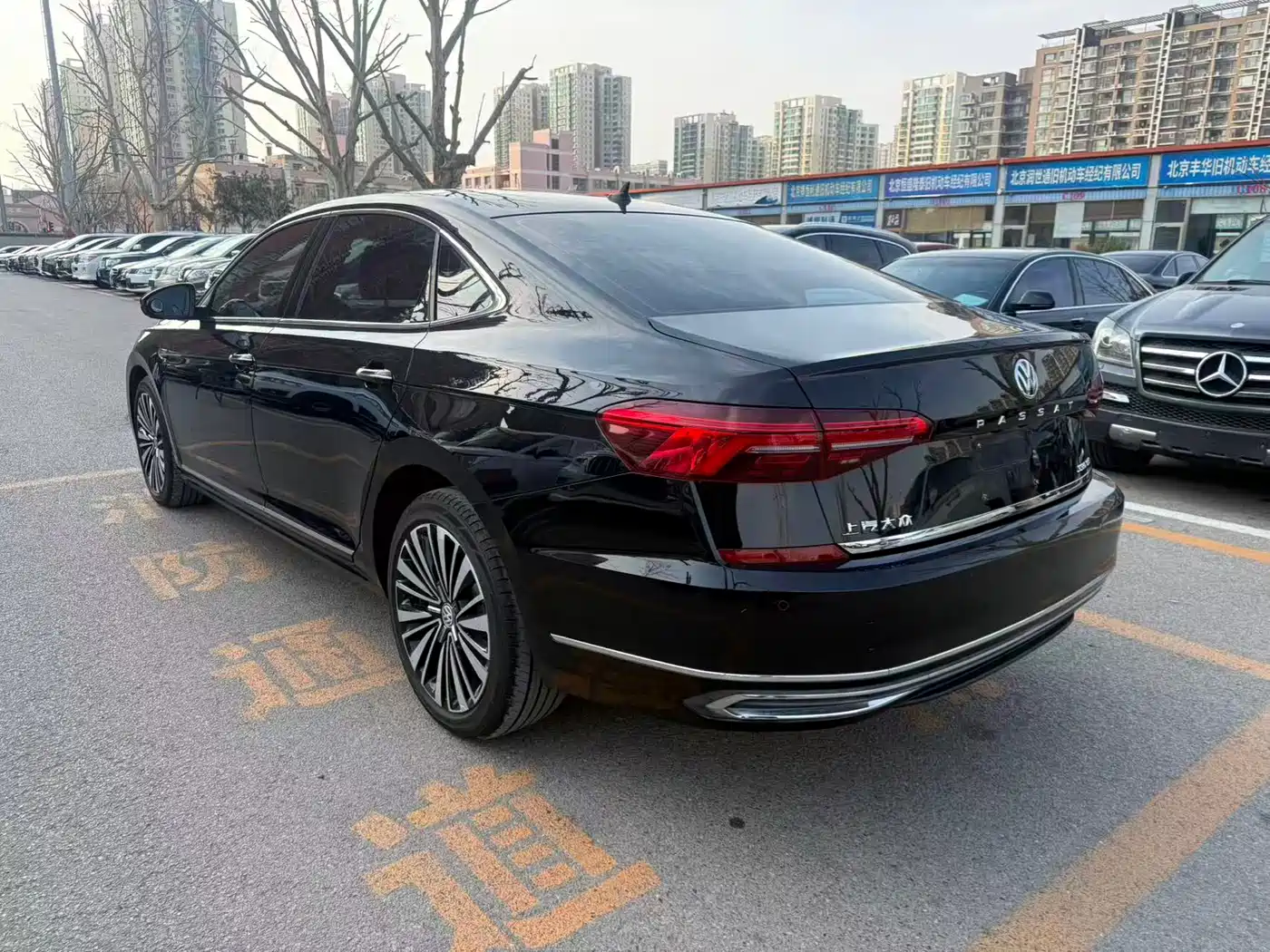 Volkswagen Passat 2019 330TSI Luxury Edition China VI фото 13