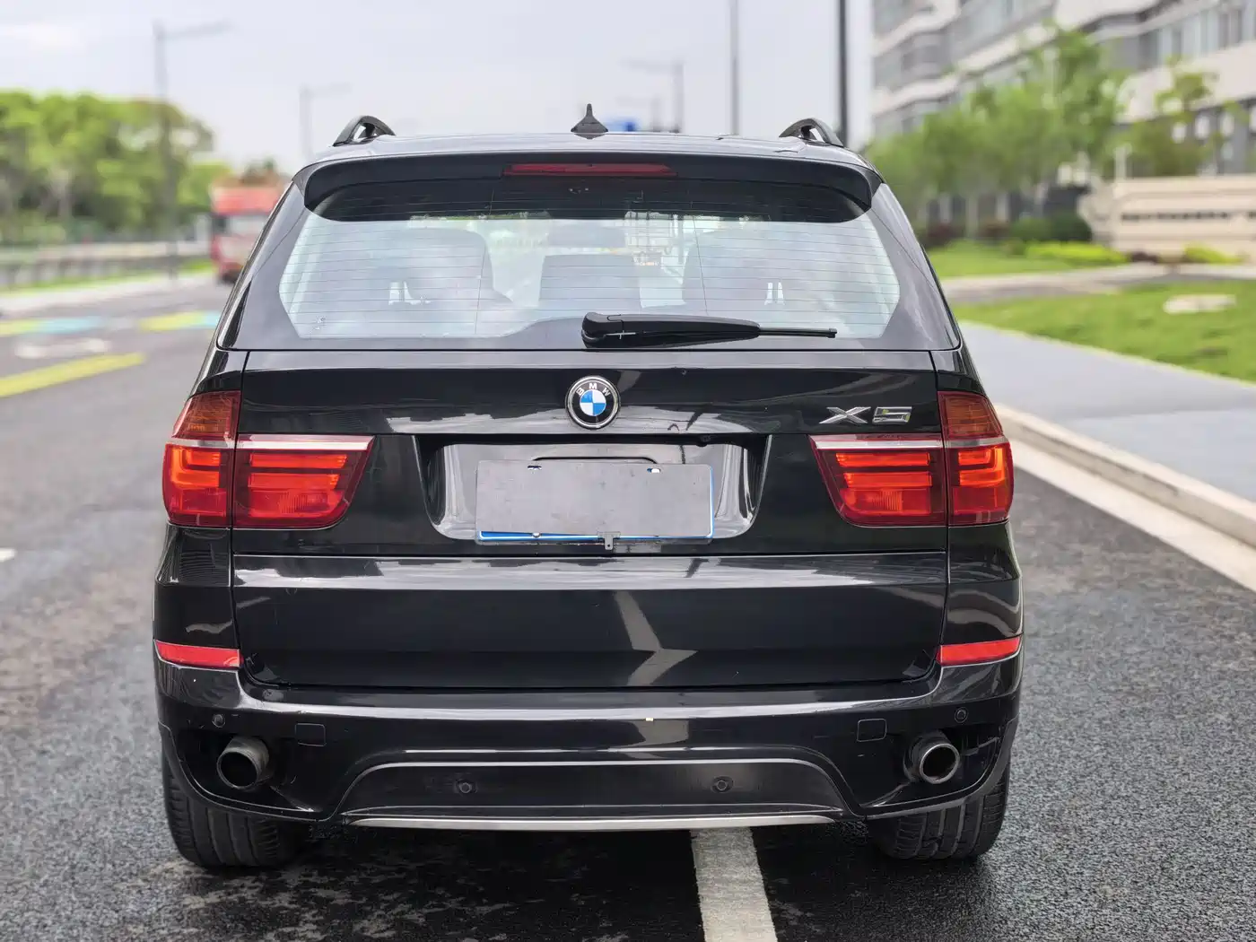BMW X5 (Import) 2011 xDrive35i Leading Edition фото 6