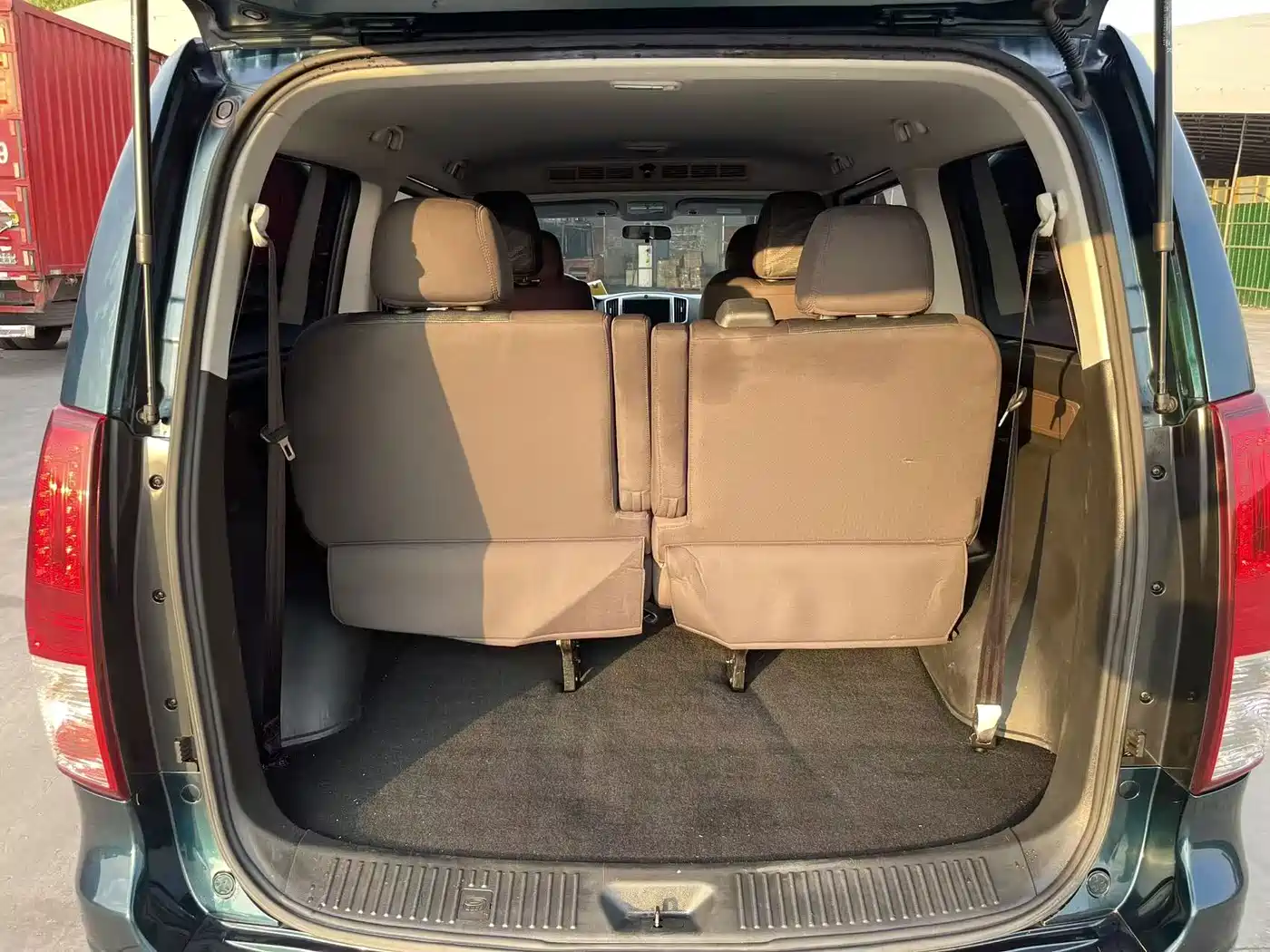 Dongfeng Fengxing Lingzhi PLUS 2022 2022 Wagon 2.0L Manual Luxury 7-Seater