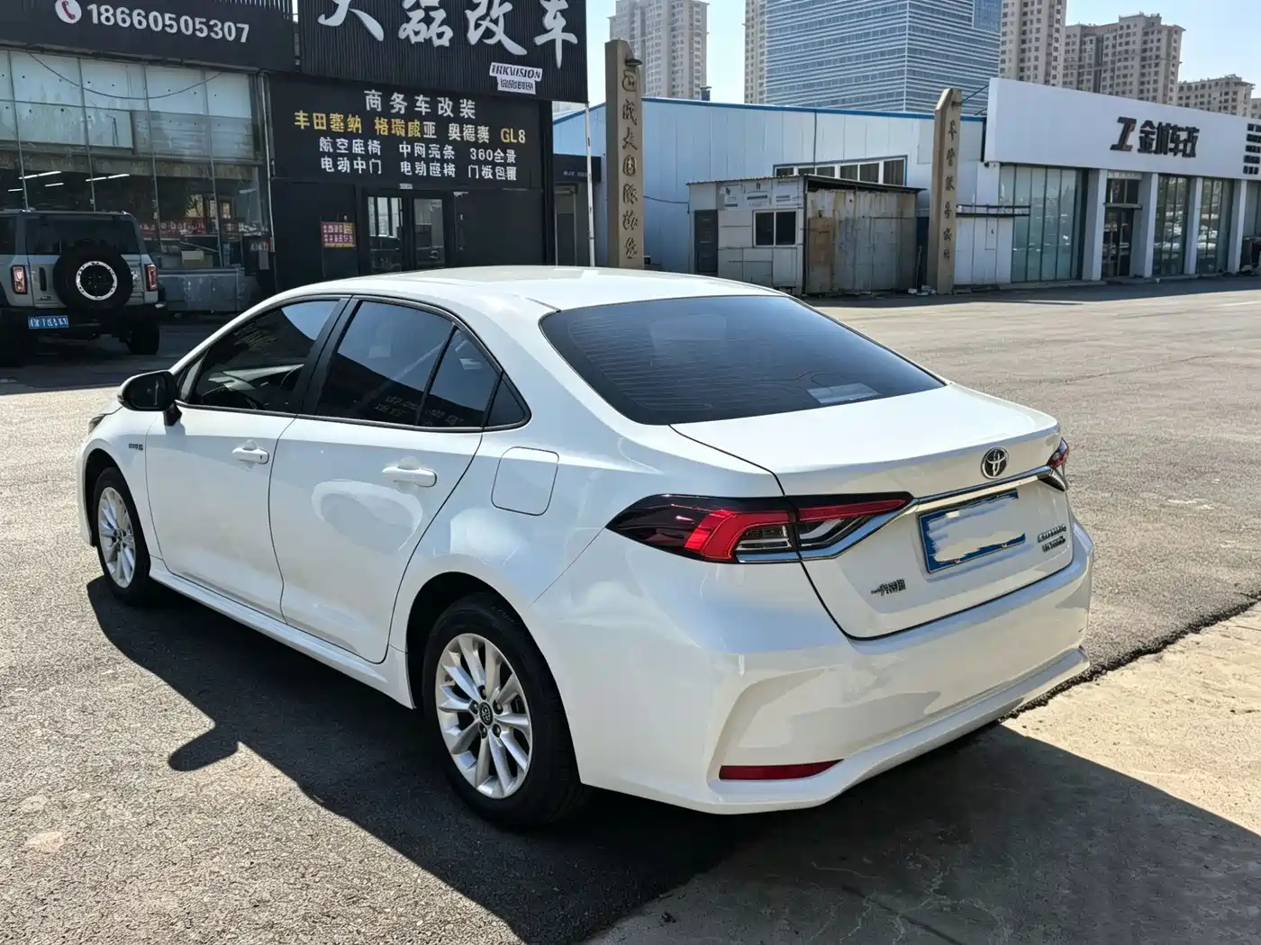 Toyota Corolla 2023 1.8L Smart Hybrid Dual Engine Elite Edition фото 4