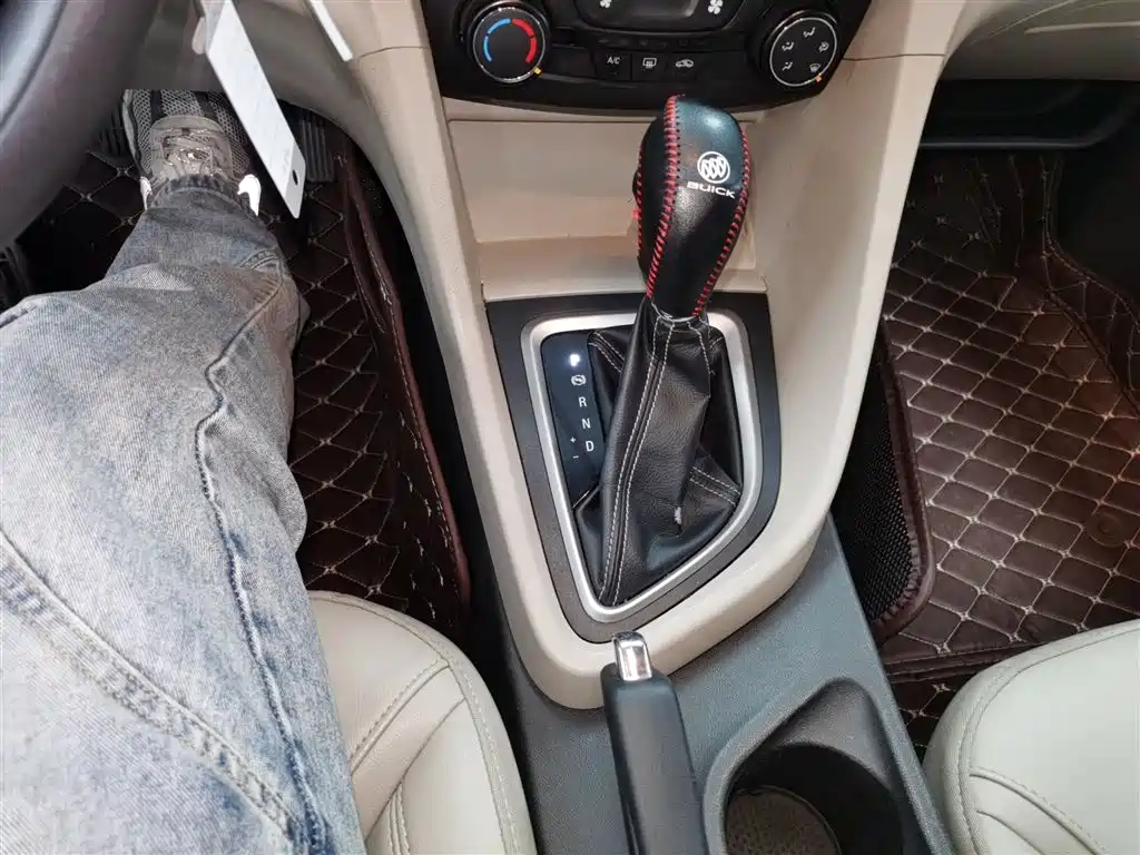Buick Excelle 2017 15N Automatic Elite фото 10
