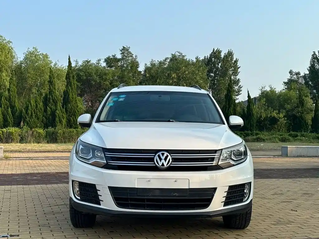 Фото 2 - Volkswagen Tiguan