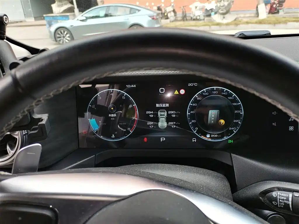 Tank 300 2021 Off-road Edition 2.0T Challenger фото 4
