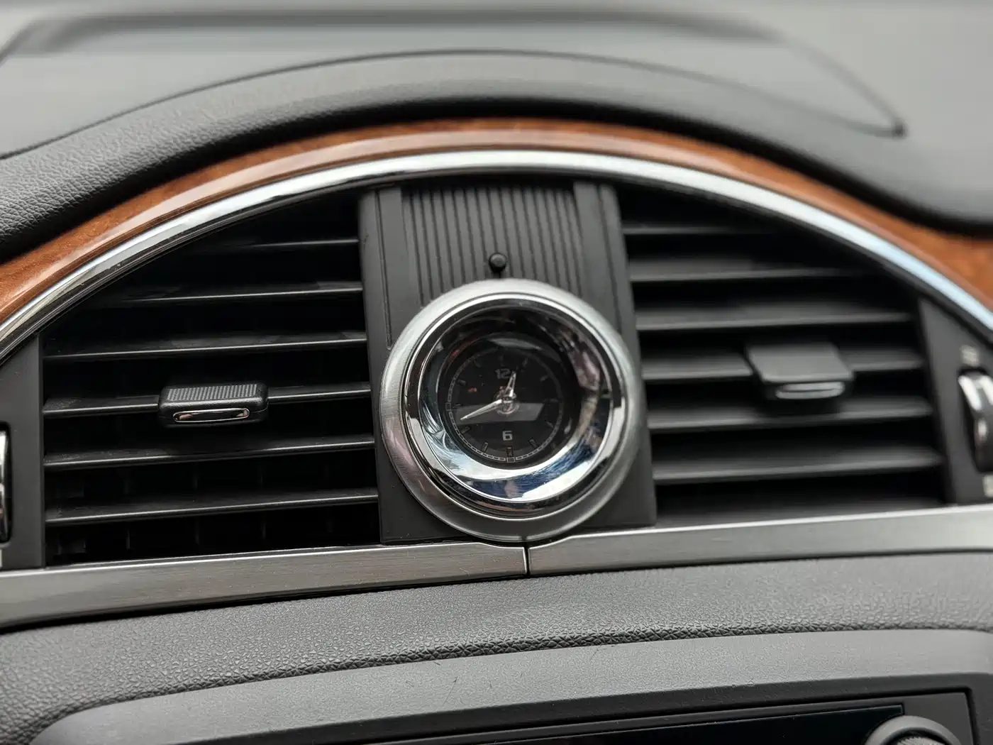 Buick Enclave 2010 2010 3.6L Elite Edition