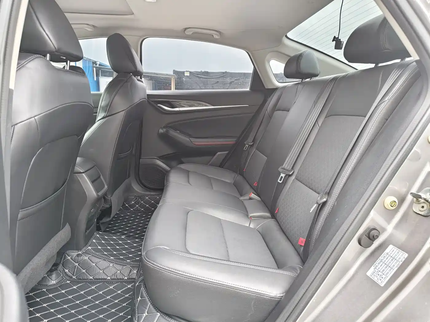 Photo 9 - Changan Eado
