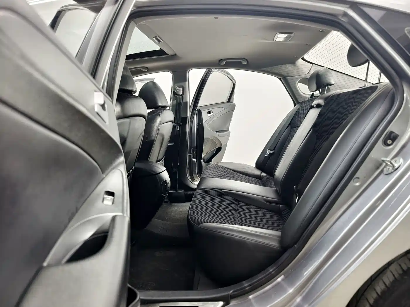 Hyundai Sonata 2012 2011 2.0L Auto Leading Edition