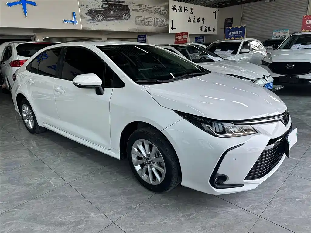 Toyota Corolla 2021 1.2T S-CVT Elite PLUS Edition фото 3