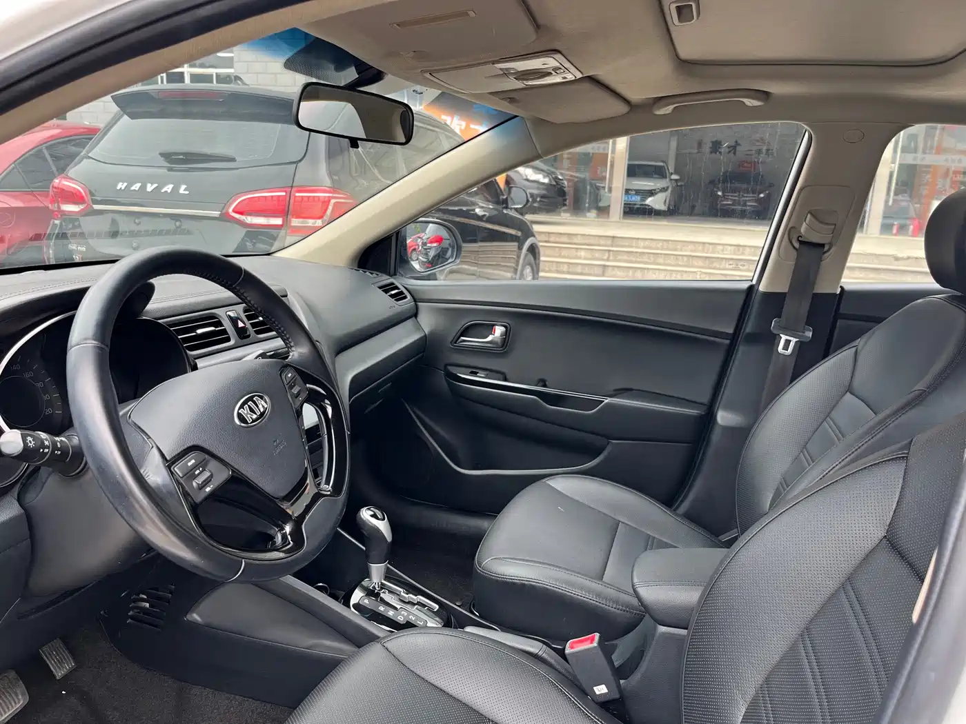 Kia K2 2015 Sedan 1.6L AT Premium фото 9