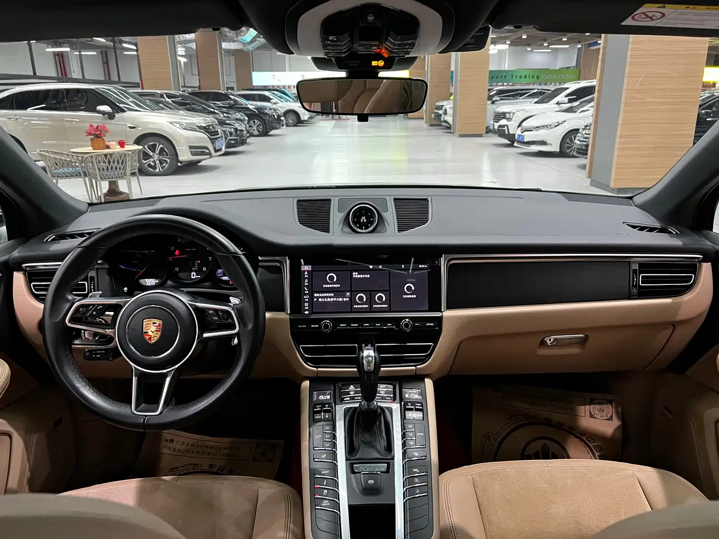 Porsche Macan 2018 Macan 2.0T фото 8
