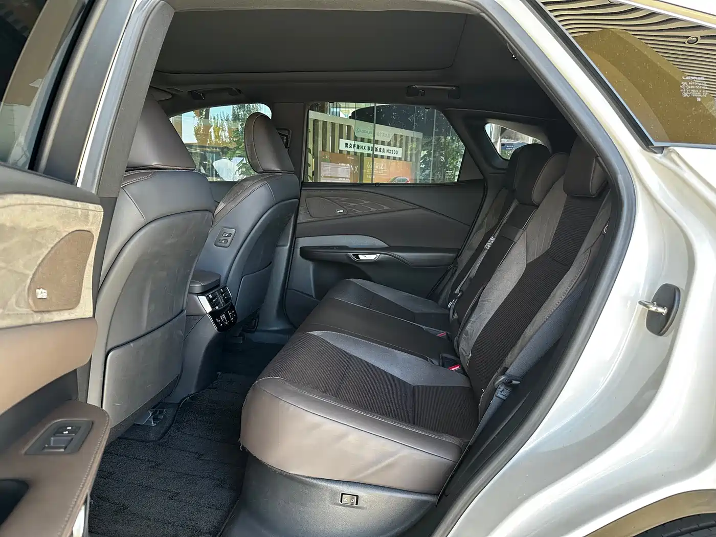 Lexus RX New Energy 2023 450h+ 4WD Enjoyment фото 7