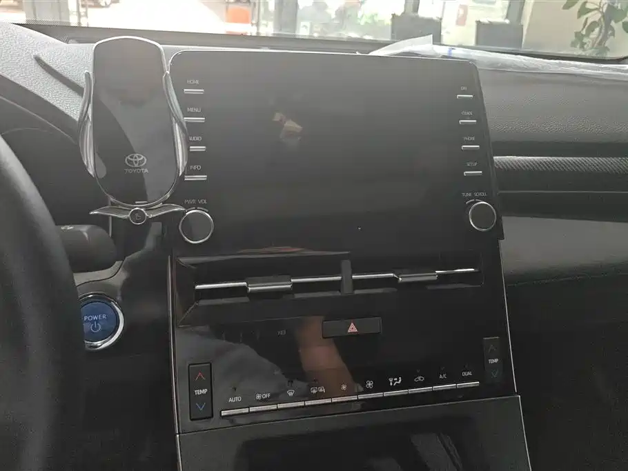 Toyota Avalon 2019 Hybrid 2.5L Luxury Edition China VI фото 13