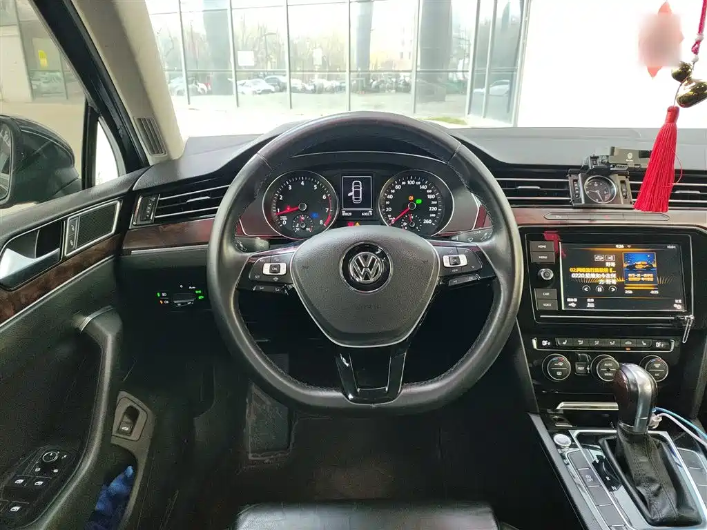 Volkswagen Magotan 2019 330TSI DSG Luxury Class China VI фото 11