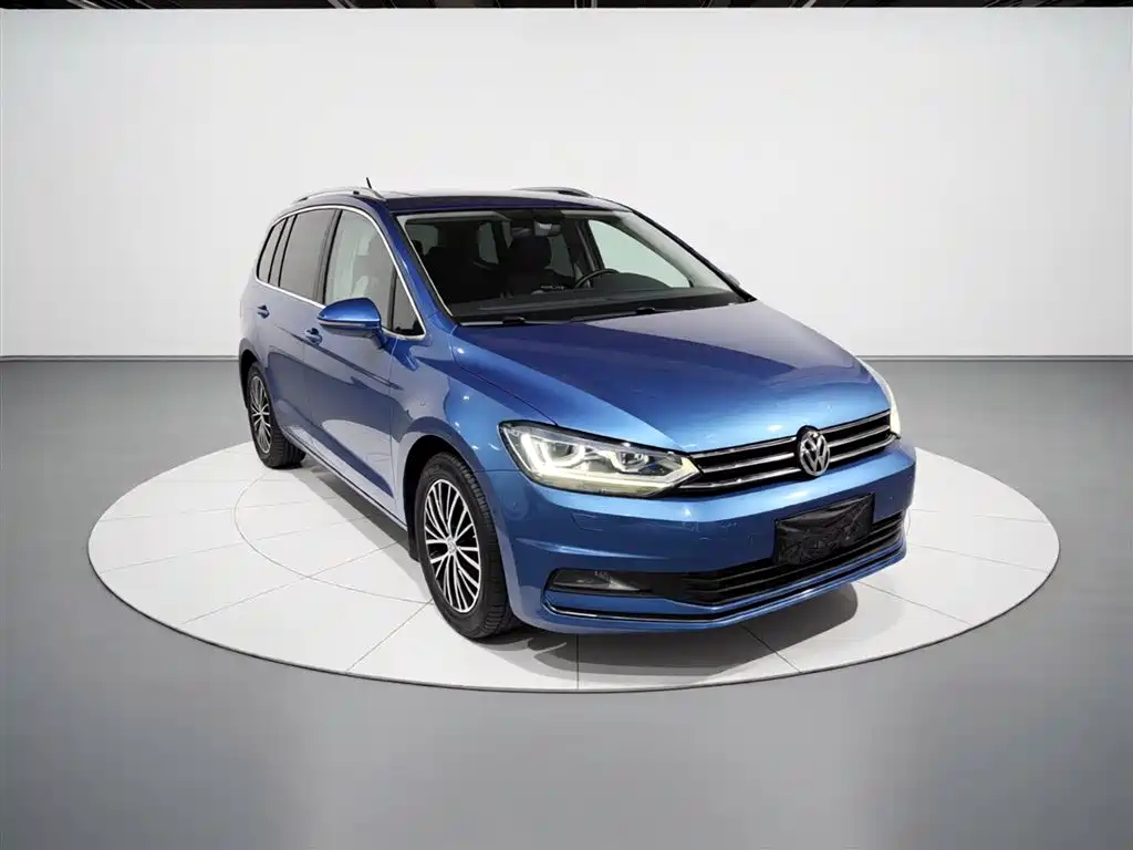 Volkswagen Touran 2018 Touran L 280TSI DSG Luxury 7-seater фото 4