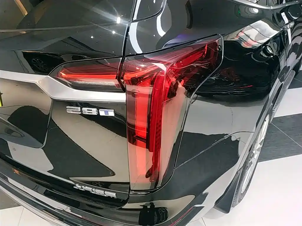 Cadillac XT6 2022 2.0T 6-Seater 2WD Luxury Edition фото 8