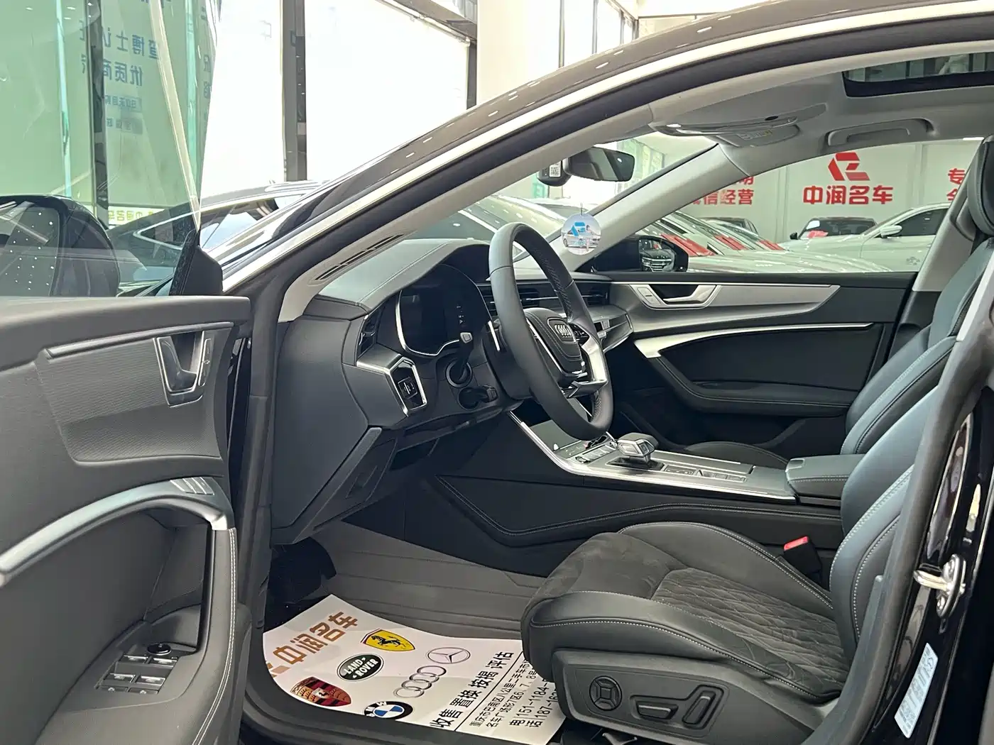 Фото 5 - Audi A7L