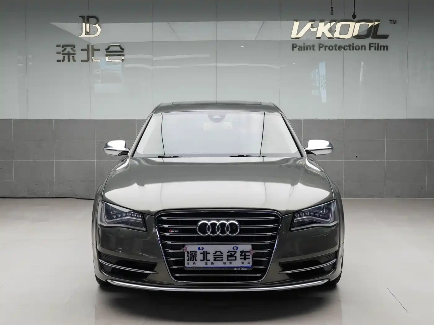 Audi S8 2013 S8 4.0TFSI quattro фото 2