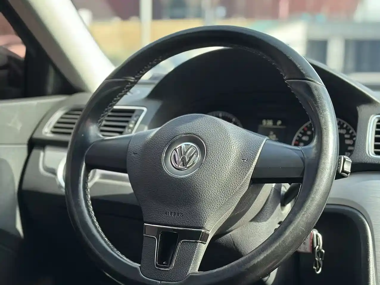 Volkswagen Passat 2013 1.8TSI DSG Zunrong фото 9