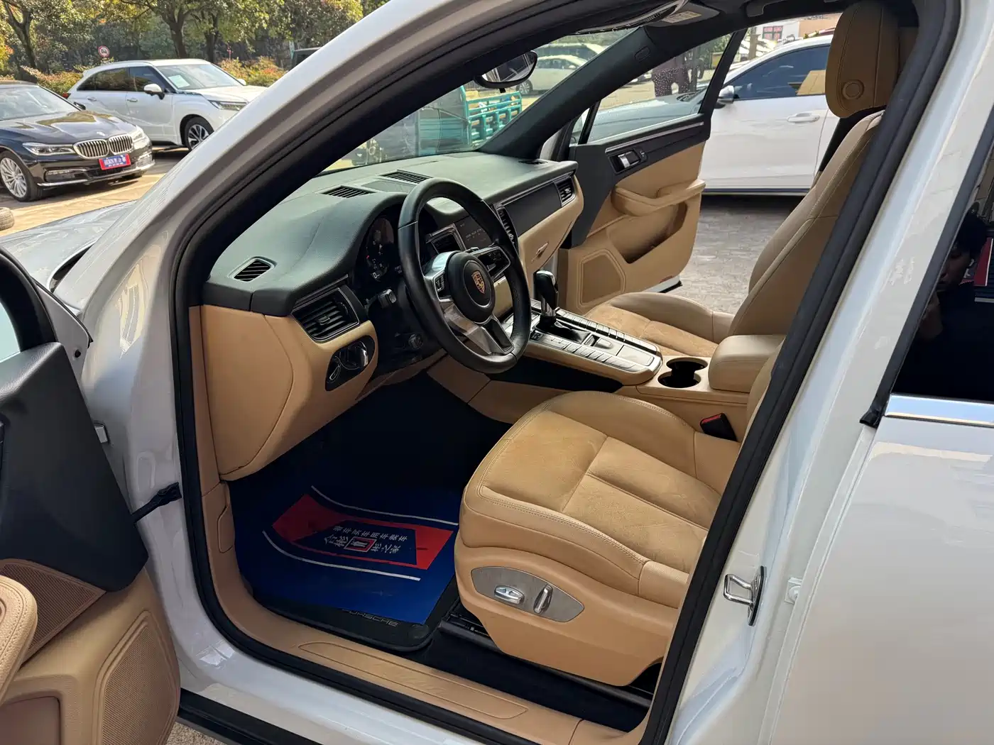 Porsche Macan 2017 Macan 2.0T фото 9