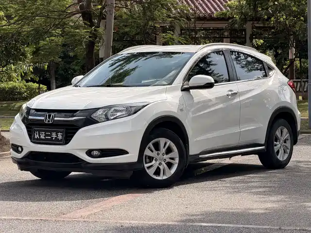  Honda Vezel 2015 1.8L CVT FWD Elite