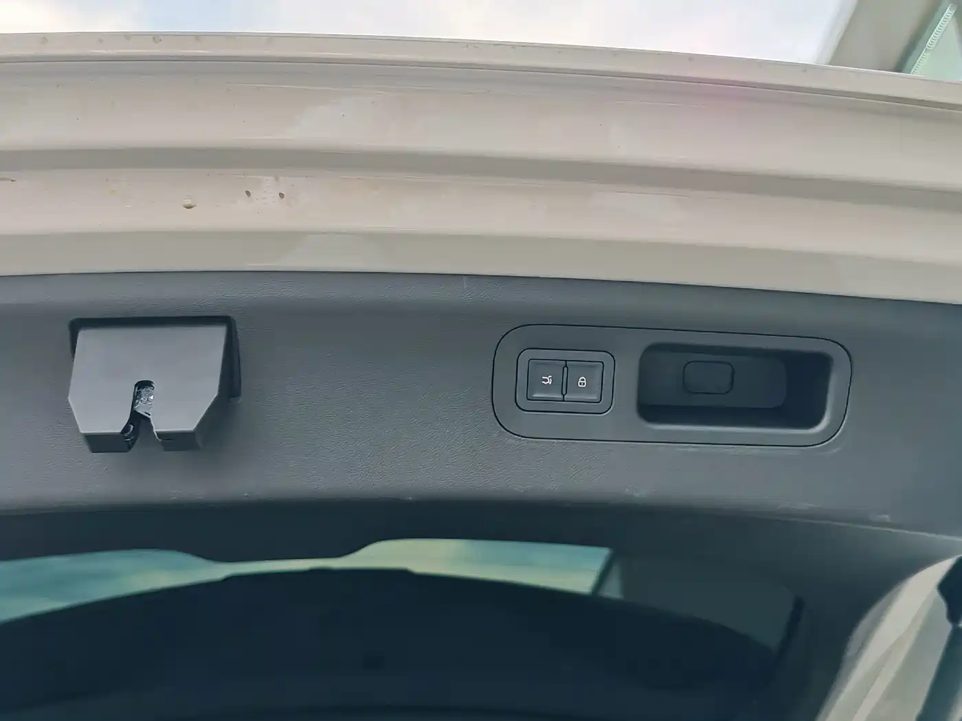 BYD Hai Shi 07 DM-i 2025 2025 150 Pilot+ Edition