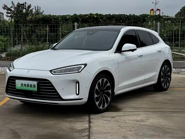 AITO Wenjie AITO M5