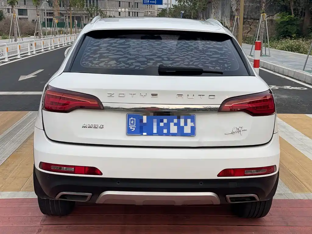 Zotye SR7 2017 2016 1.5T CVT Magic Cube Dream Edition (China V)