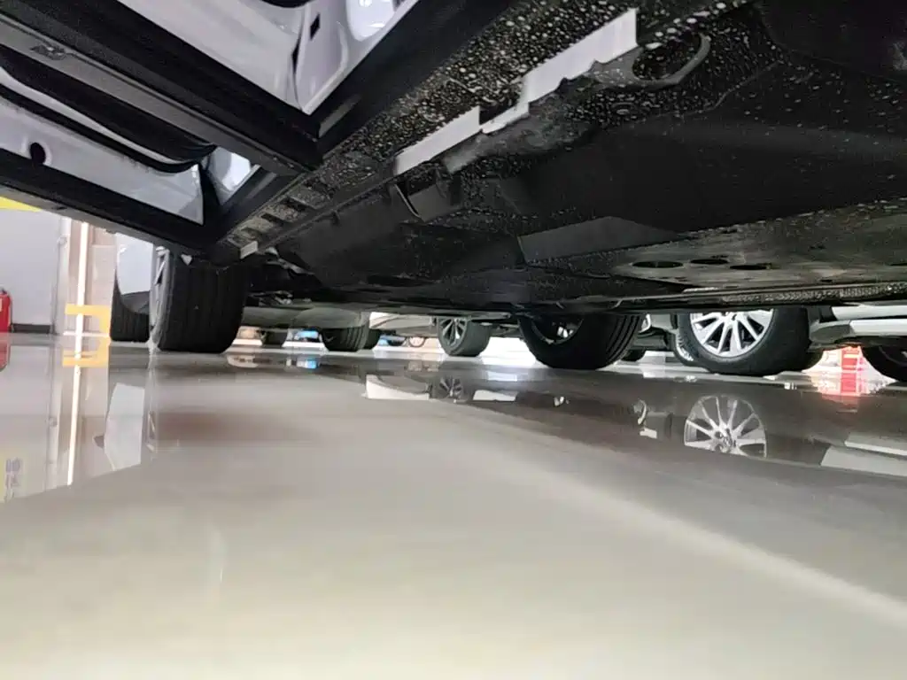 Фото 22 - Lexus NX