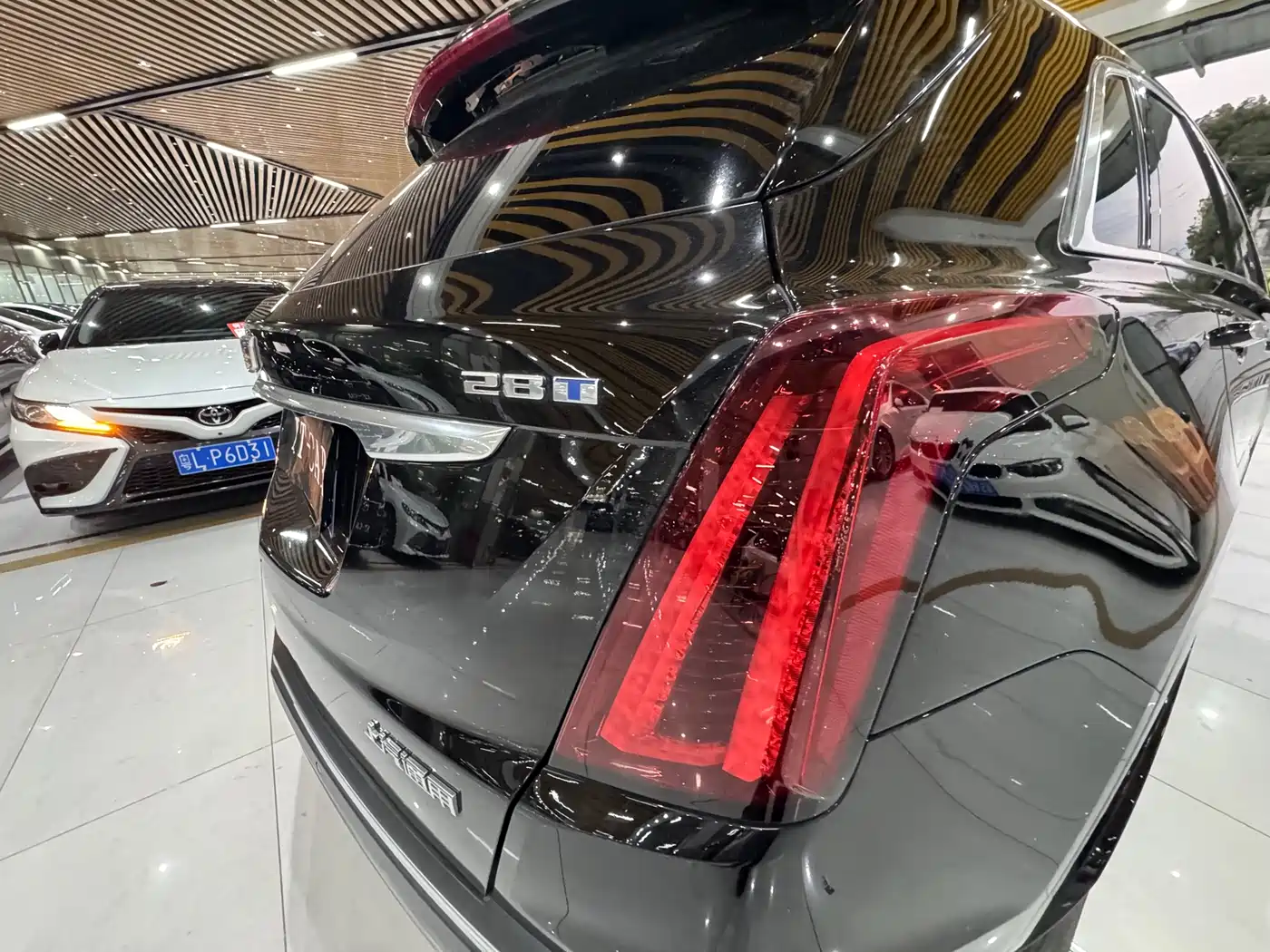 Cadillac XT5 2022 2.0T 2WD Luxury фото 28