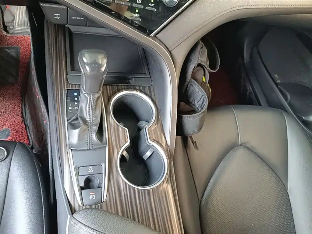 Toyota Camry 2019 2.0G Luxury Edition China VI фото 14