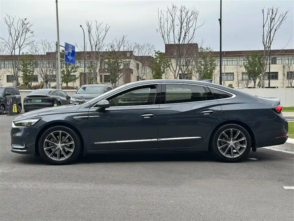 Buick LaCrosse 2019 28T Premium Model фото 4