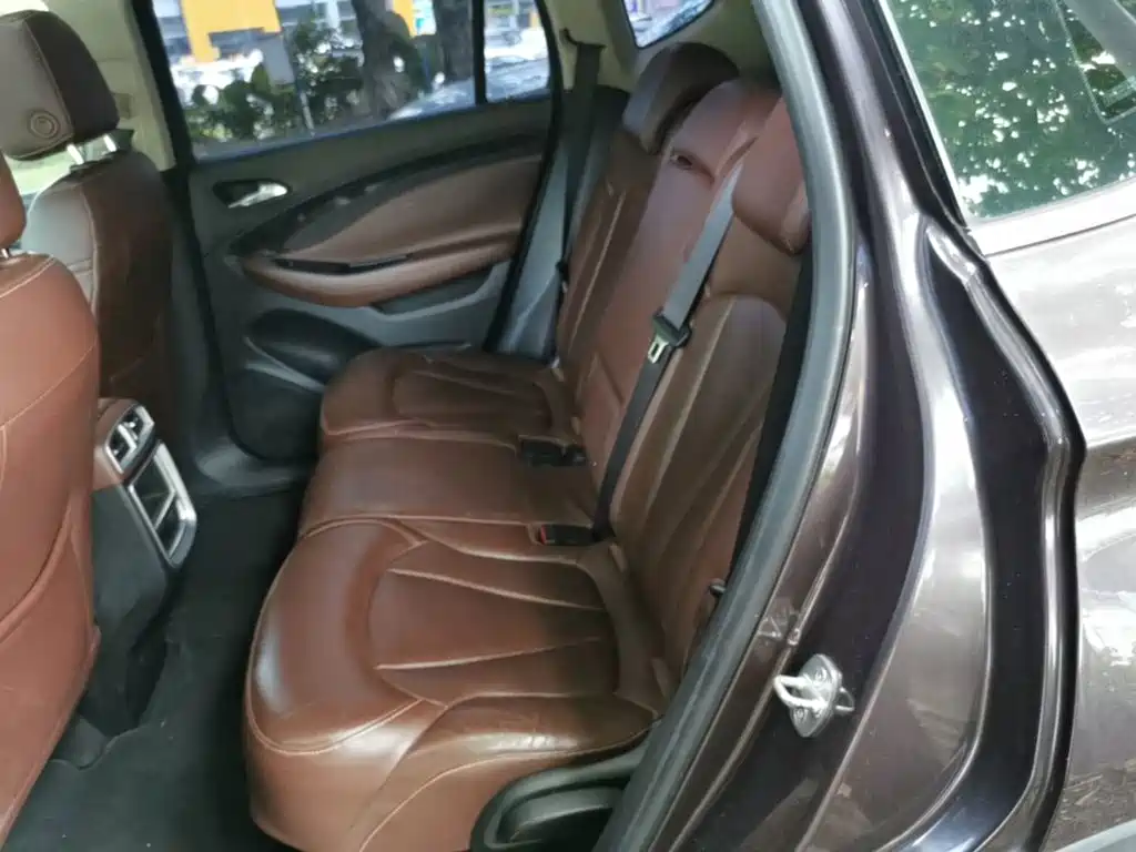 Photo 17 - Buick Envision Plus