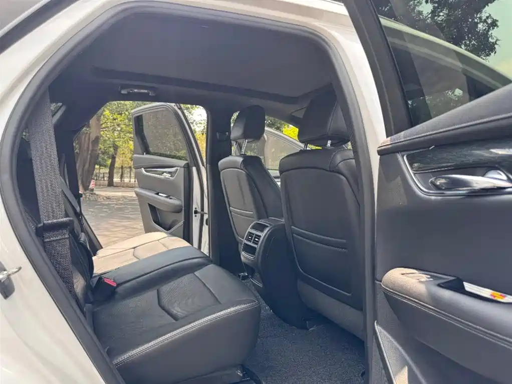 Cadillac XT5 2020 Facelift 28T Luxury Model фото 4