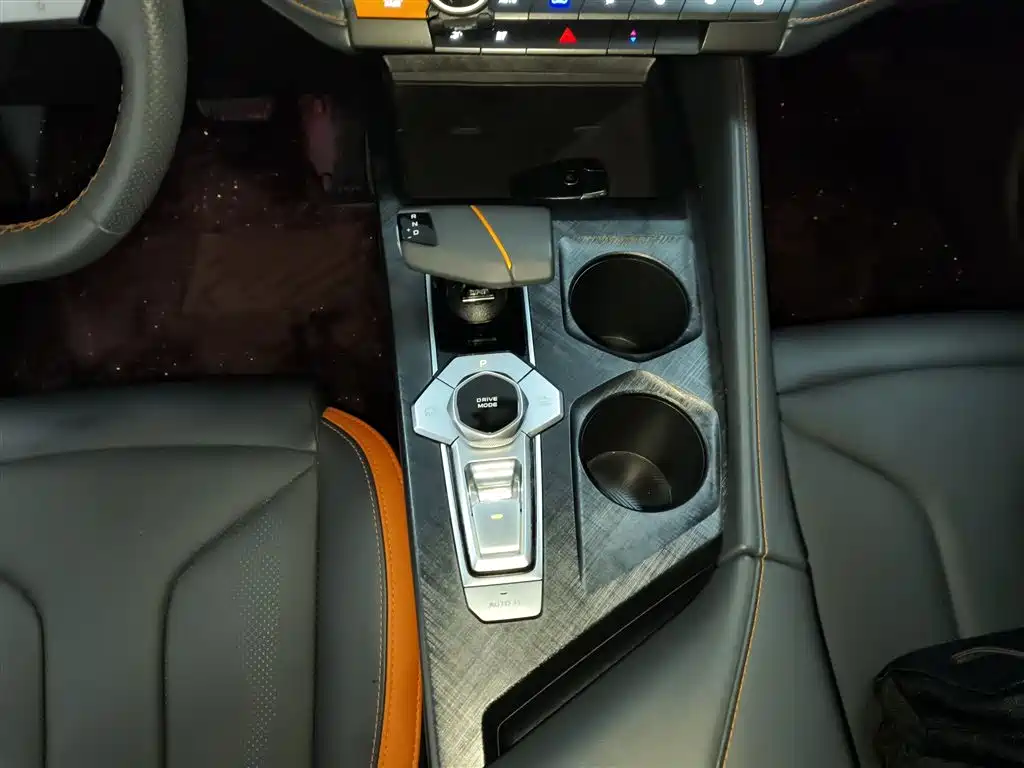 CHANGAN UNI-V