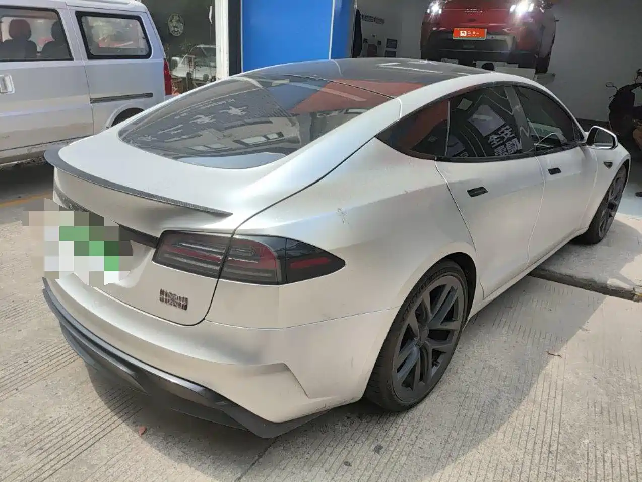 Tesla Model S 2023 Tri-motor AWD Plaid фото 2