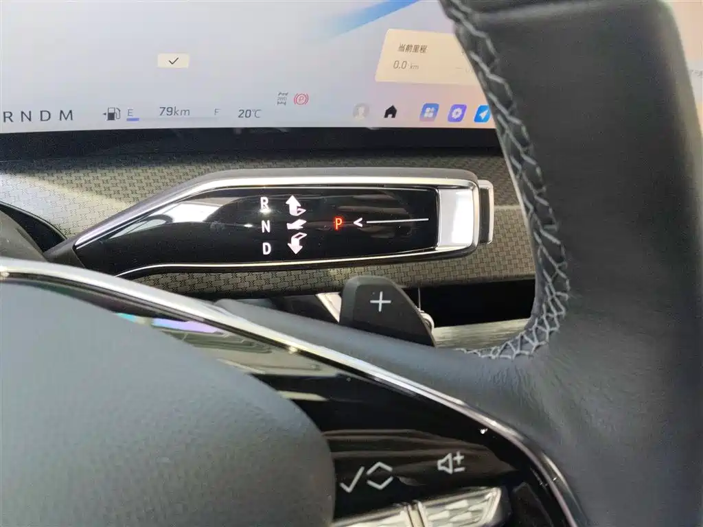 Cadillac XT5 2025 2.0T Premium Model фото 14